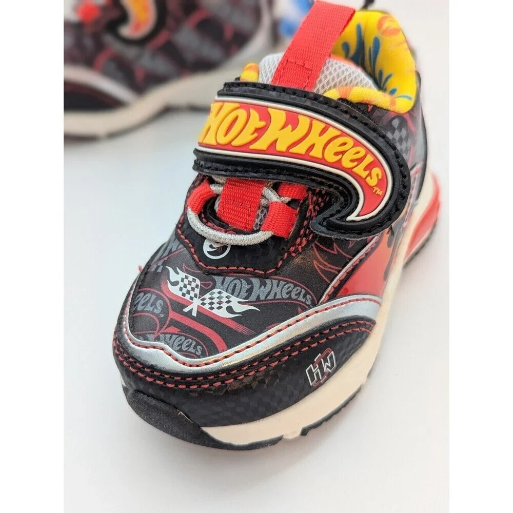 NWT Hot Wheels Toddler/Kids (Size 5) Light-Up Sneakers/Shoes w/Velcro Open Close